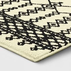 Easy Care Geometric Rug - Project 62™ -Home Decor Store GUEST 1acd872b f1ea 4b65 adc5 d1ec69f8baf2