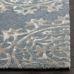 Jason Tufted Rug - Safavieh