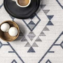 NuLOOM Evalyn Southwestern Machine Washable Area Rug -Home Decor Store GUEST 68a43c8e bed9 4570 aa2d 3282ba60784a