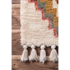 NuLOOM Machine Made Marybeth Tassel Area Rug -Home Decor Store GUEST 867bc37a baf9 46e9 8341 919706bd2aa9