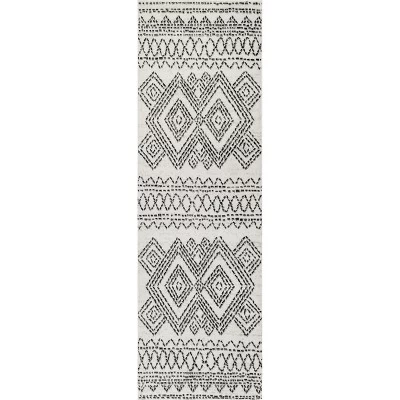 NuLOOM Olivia Transitional Moroccan Area Rug 11 NuLOOM Olivia Transitional Moroccan Area Rug - Image 9