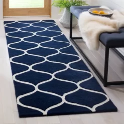 Brittany Geometric Tufted Accent Rug - Safavieh -Home Decor Store GUEST cc0f5d1c 4551 43e8 ae3f c9ecf4b46358