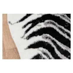 Acadia Zebra Acrylic And Area Rug - Erin Gates By Momeni -Home Decor Store GUEST ce295db6 40b3 49e8 9504 417af1398f3a